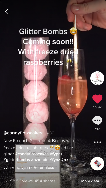 Glitter Drink Bombs - Candy Floss Cakes & Drink Glitter Bombs